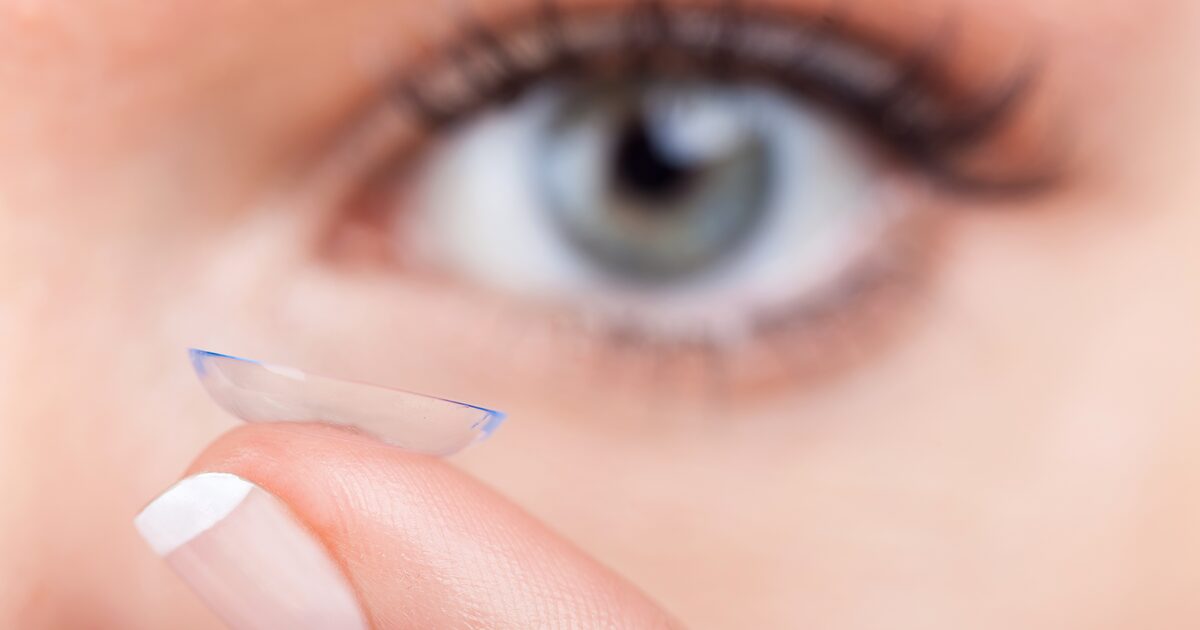 Simple & Useful Contact Lens Caring Tips